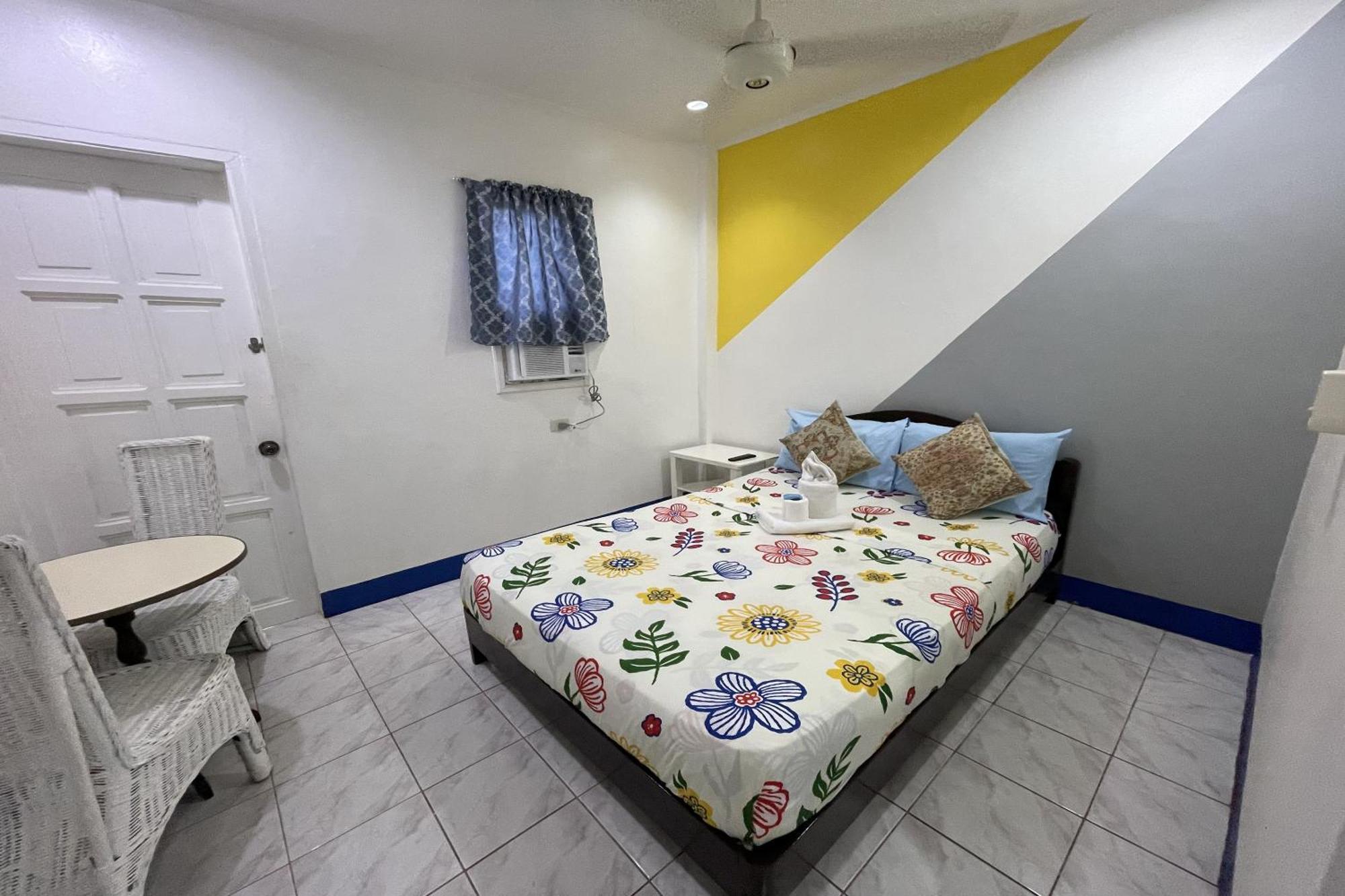 Casa De Praxides Tourist Inn Palawan Puerto Princesa Kültér fotó